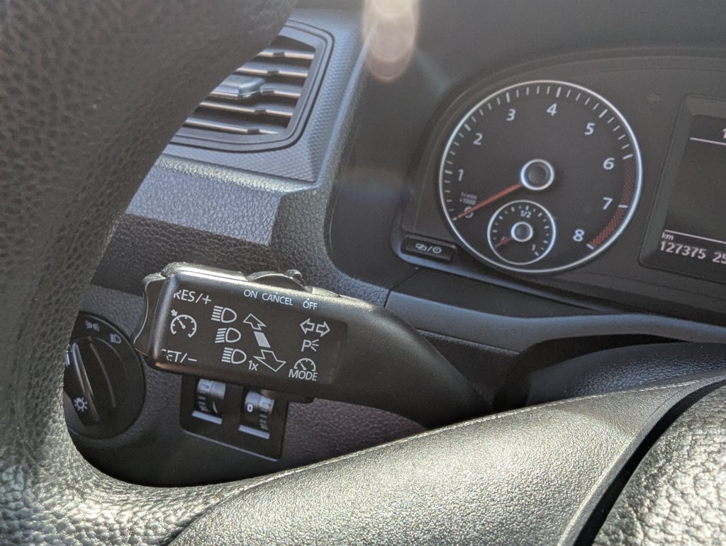 MIDCar coches ocasión Madrid Volkswagen Caddy Etiqueta medioambiental Eco Profesional Furgón 1.4 TGI 81kW BM 110Cv,  IVA y Garantía Inc