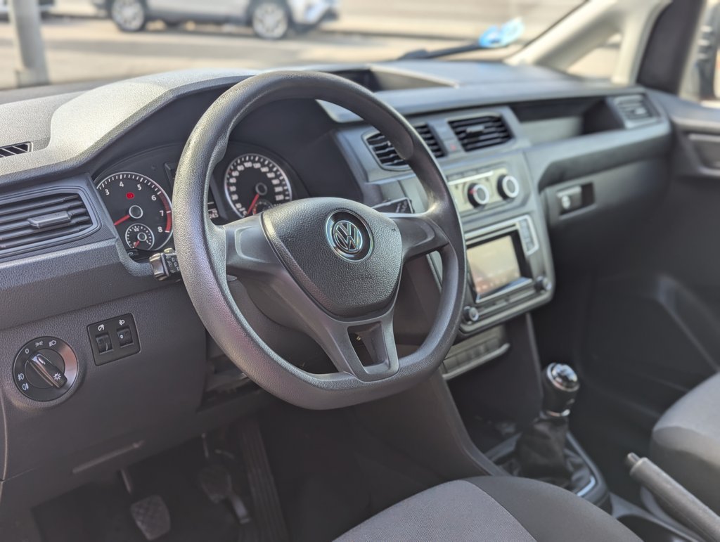 MIDCar coches ocasión Madrid Volkswagen Caddy Etiqueta medioambiental Eco Profesional Furgón 1.4 TGI 81kW BM 110Cv,  IVA y Garantía Inc