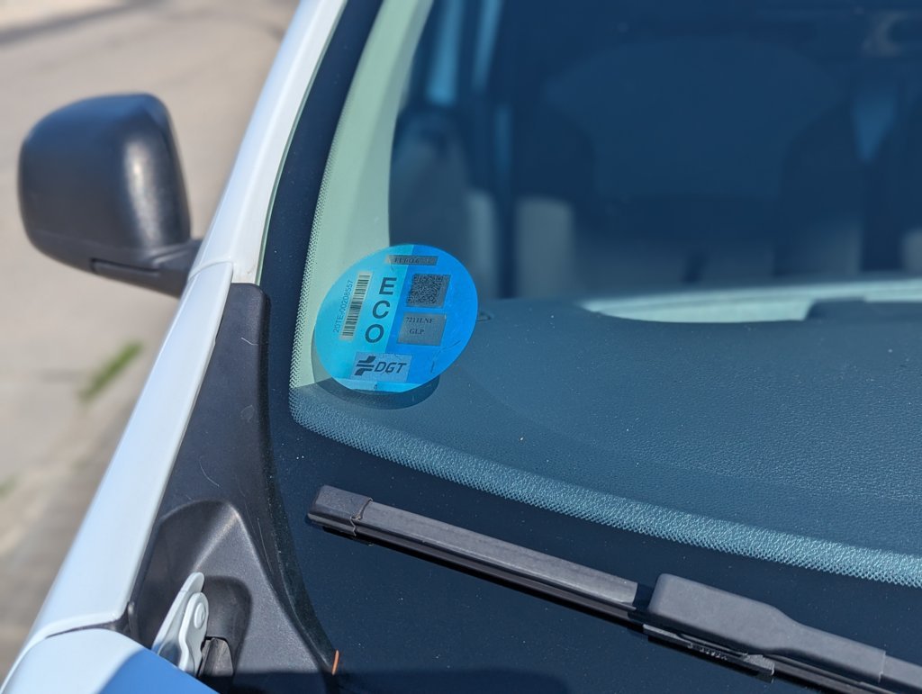 MIDCar coches ocasión Madrid Dacia Dokker Van Essential 1.6 110Cv GLP Híbrido Etiqueta mjedioambiental ECO IVA y Garantía Incl