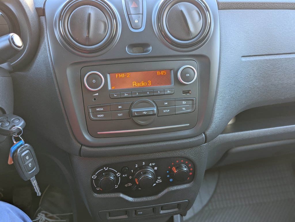 MIDCar coches ocasión Madrid Dacia Dokker Van Essential 1.6 110Cv GLP Híbrido Etiqueta mjedioambiental ECO IVA y Garantía Incl