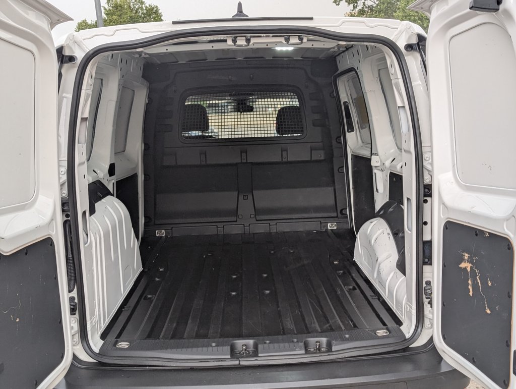 MIDCar coches ocasión Madrid Volkswagen Caddy Profesional Maxi Furgón Nuevo Modelo 2.0Tdi 102Cv 6Velocidades IVA y Garantía Incl Etiqueta C
