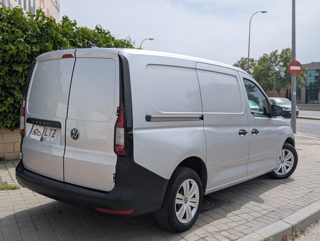 MIDCar coches ocasión Madrid Volkswagen Caddy Profesional Maxi Furgón Nuevo Modelo 2.0Tdi 102Cv 6Velocidades IVA y Garantía Incl Etiqueta C