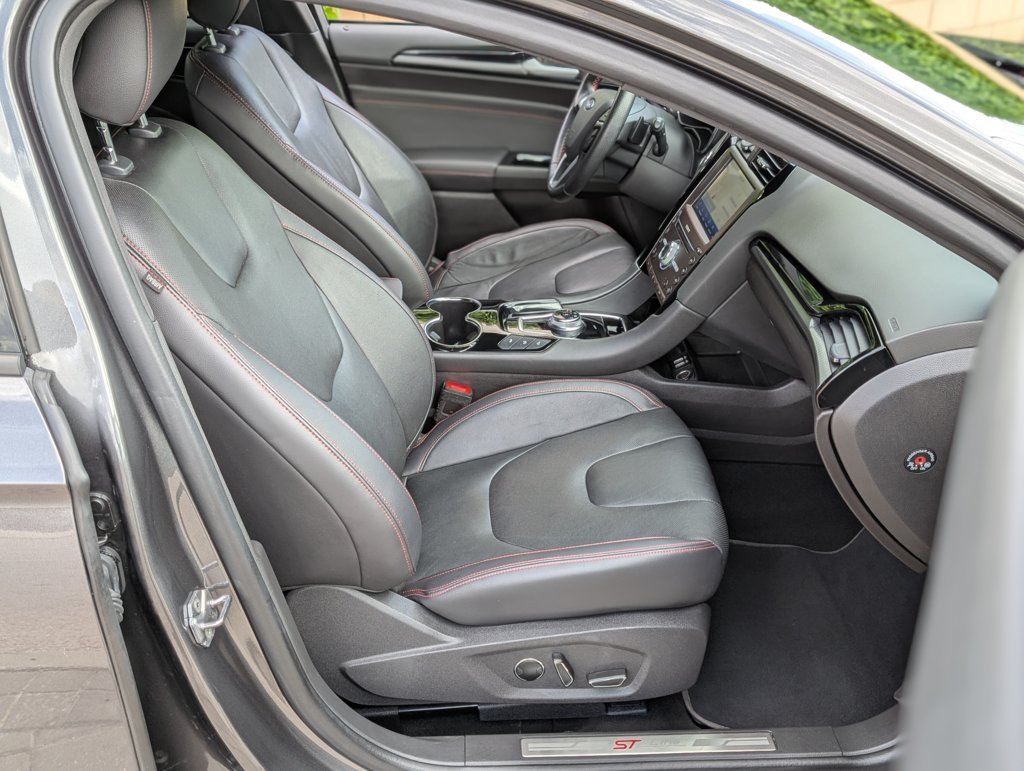 MIDCar coches ocasión Madrid Ford Mondeo 2.0 TDCi 140kW/190CV ST-Line PowerShift LL19" + Paq. X + Paq. Winter Nacional 1Dueño