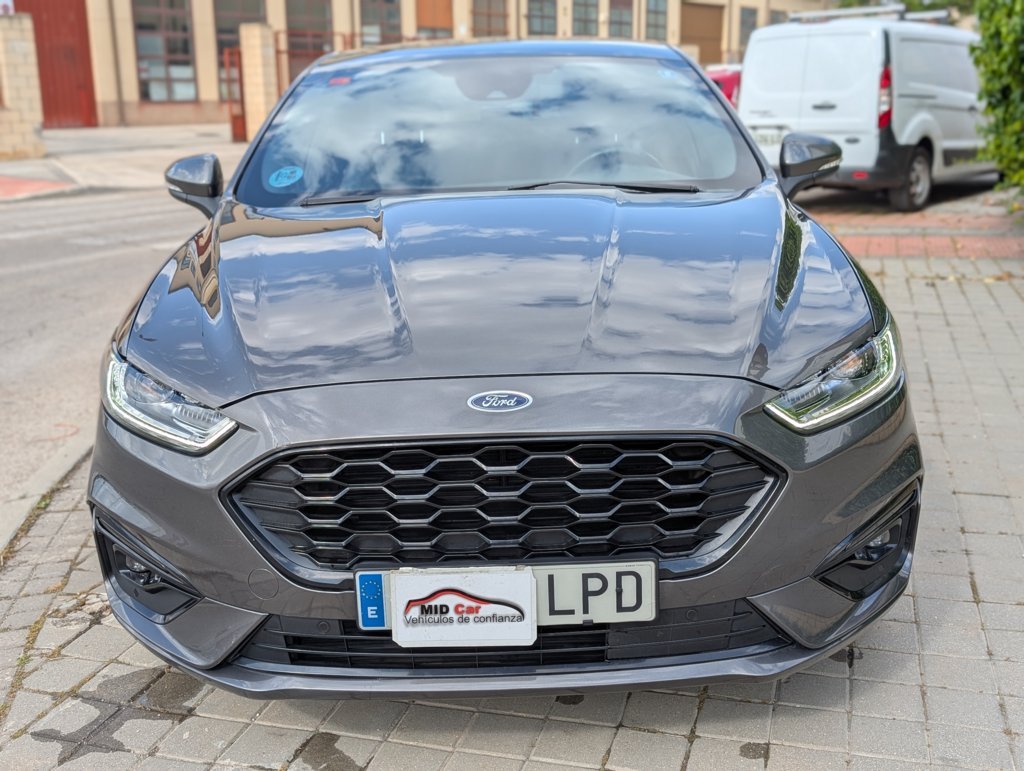 MIDCar coches ocasión Madrid Ford Mondeo 2.0 TDCi 140kW/190CV ST-Line PowerShift LL19" + Paq. X + Paq. Winter Nacional 1Dueño
