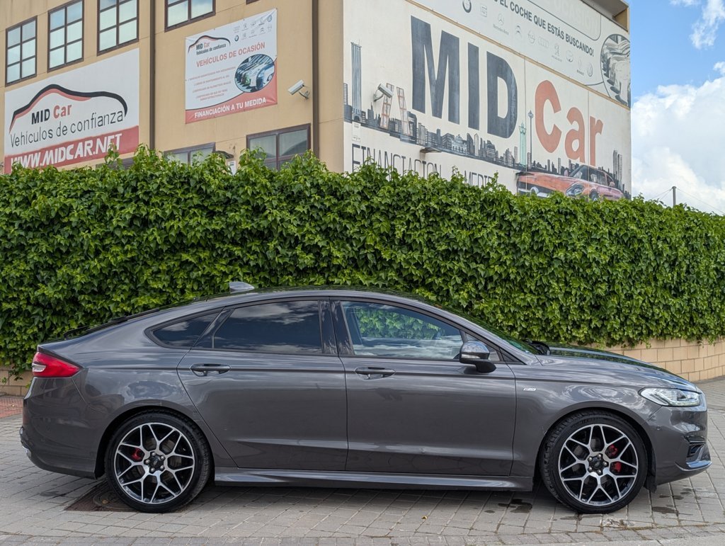 MIDCar coches ocasión Madrid Ford Mondeo 2.0 TDCi 140kW/190CV ST-Line PowerShift LL19" + Paq. X + Paq. Winter Nacional 1Dueño