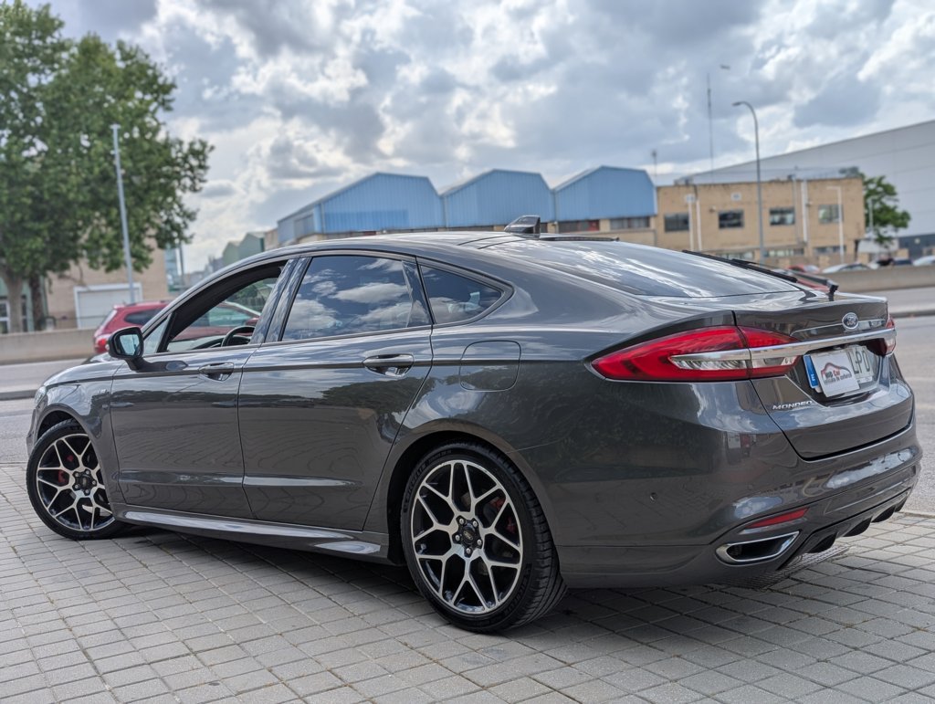 MIDCar coches ocasión Madrid Ford Mondeo 2.0 TDCi 140kW/190CV ST-Line PowerShift LL19" + Paq. X + Paq. Winter Nacional 1Dueño