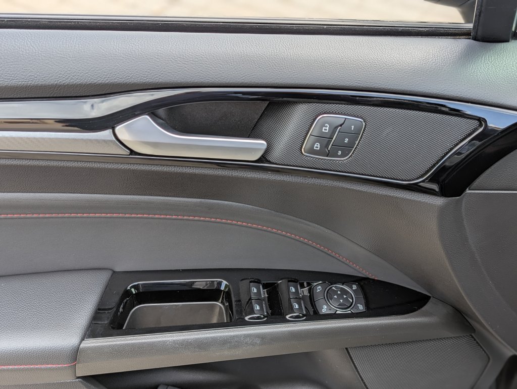 MIDCar coches ocasión Madrid Ford Mondeo 2.0 TDCi 140kW/190CV ST-Line PowerShift LL19" + Paq. X + Paq. Winter Nacional 1Dueño