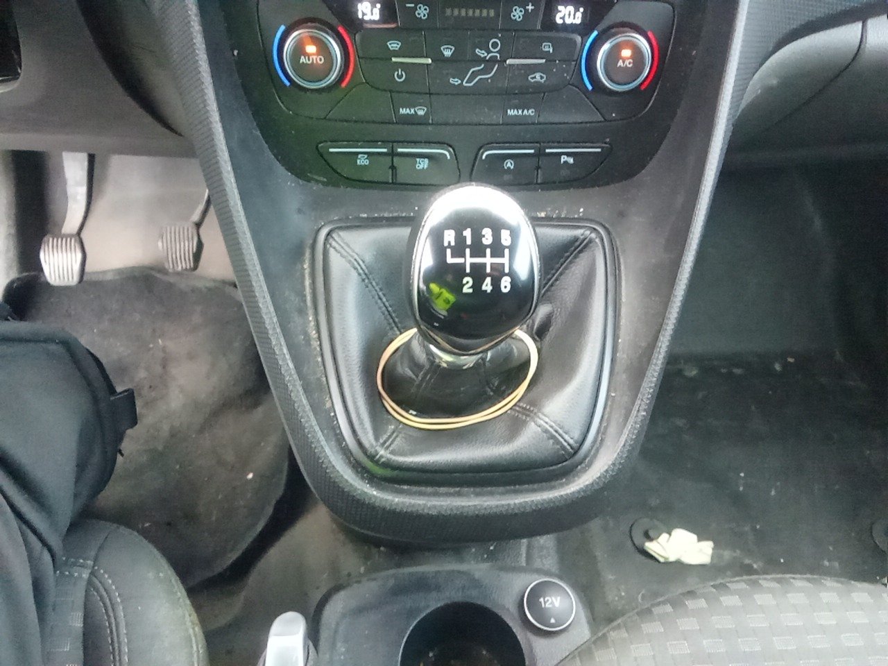 MIDCar coches ocasión Madrid Ford Transit Connect Van 1.5EcoBlue 3 Plazas Etiqueta C IVA y Garantía Incl Trend 210  S&S Trend L2 3Plazas 6 Velocidades