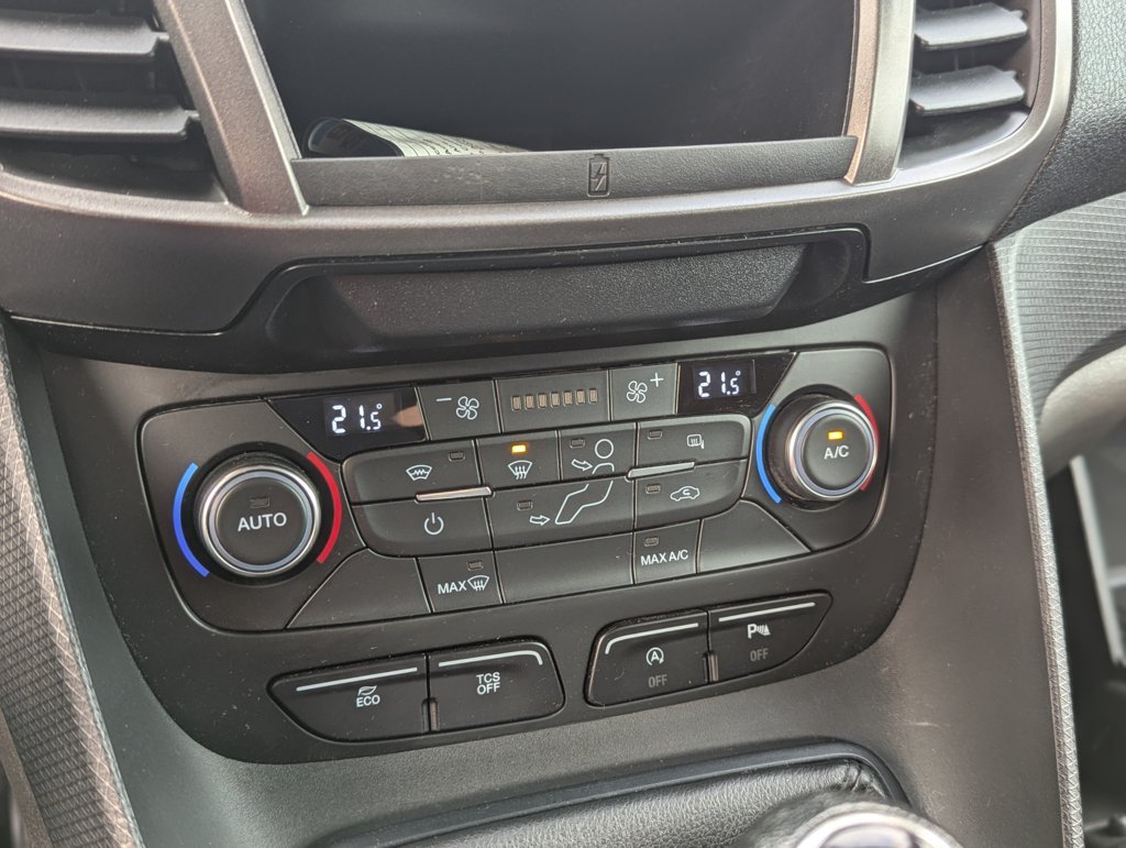 MIDCar coches ocasión Madrid Ford Transit Connect Van 1.5EcoBlue 3 Plazas Etiqueta C IVA y Garantía Incl Trend 210 S&S Trend L2 3Plazas 6 Velocidades