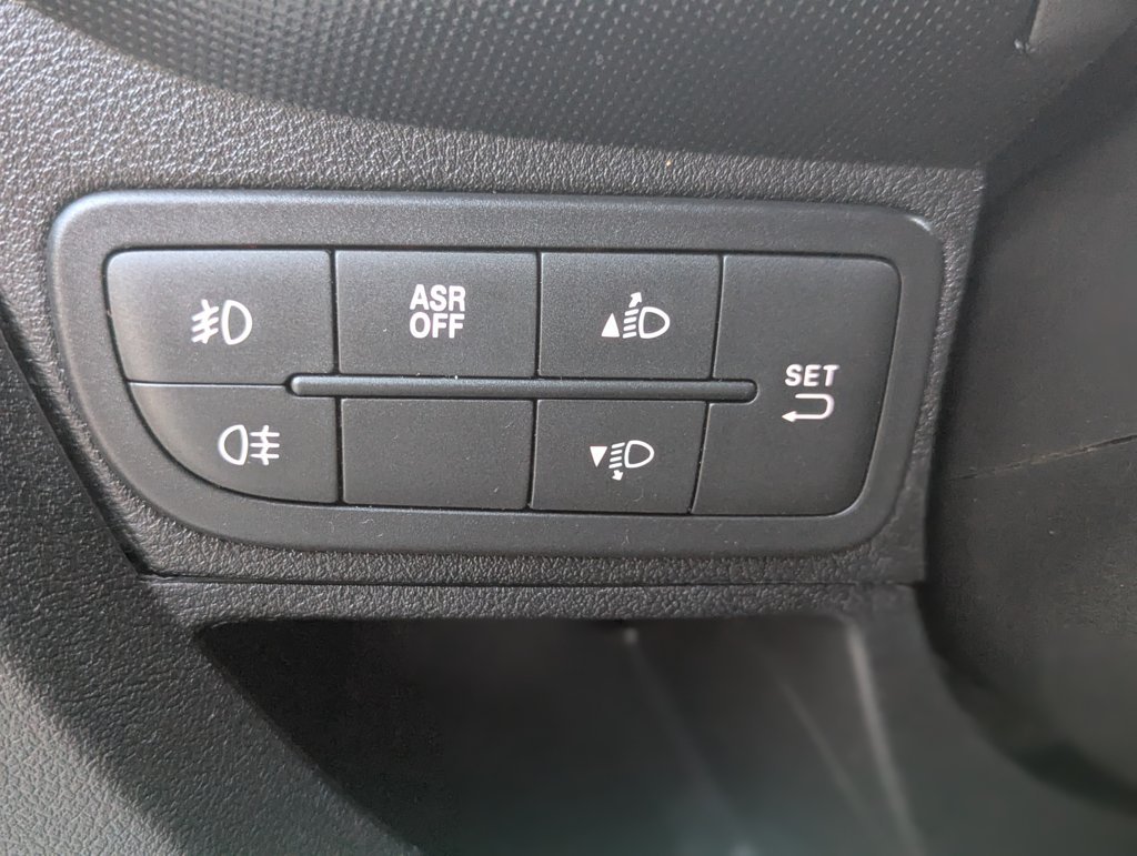 MIDCar coches ocasión Madrid Fiat Fiorino 1.3Mjet 80Cv Etiqueta C IVA y Garantía Incluido