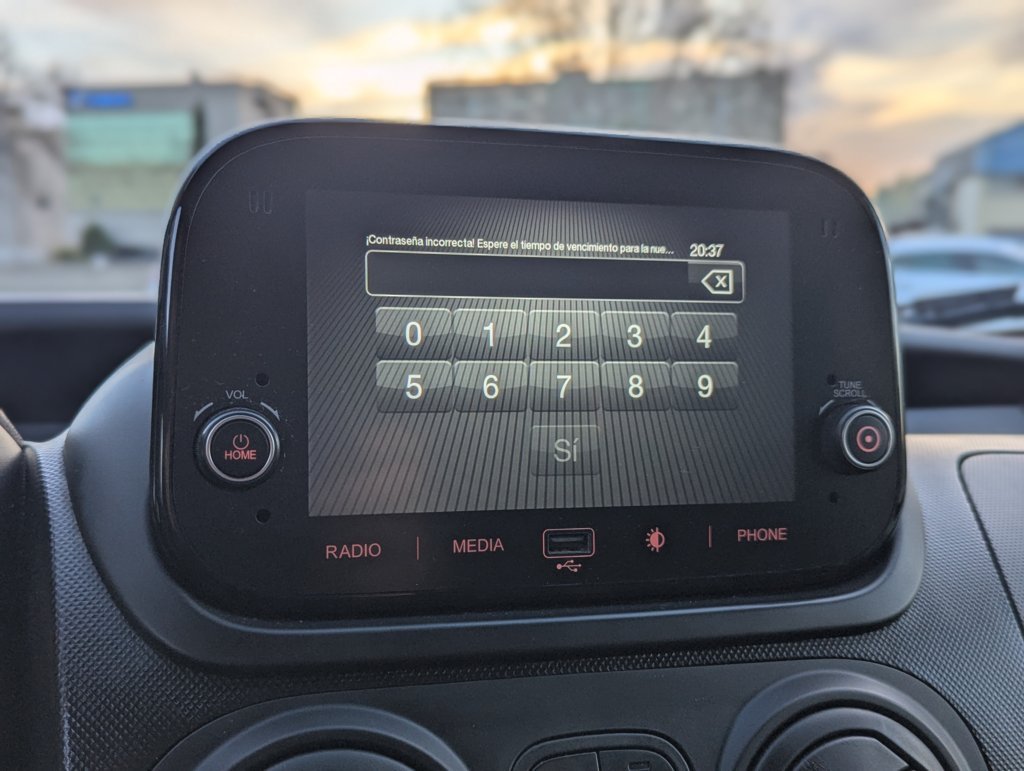 MIDCar coches ocasión Madrid Fiat Fiorino 1.3Mjet 80Cv Etiqueta C IVA y Garantía Incluido