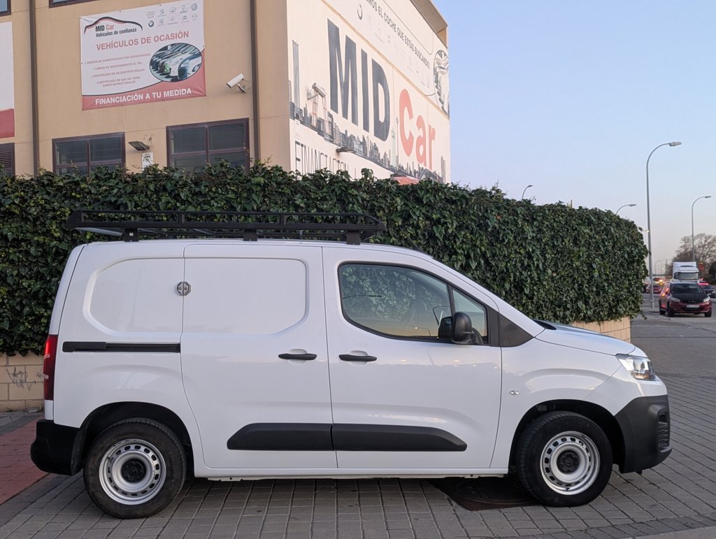 MIDCar coches ocasión Madrid Citroen Berlingo Premium  1.5 BlueHDi 100Cv IVA y Garantía Inc Nacional 1Dueño