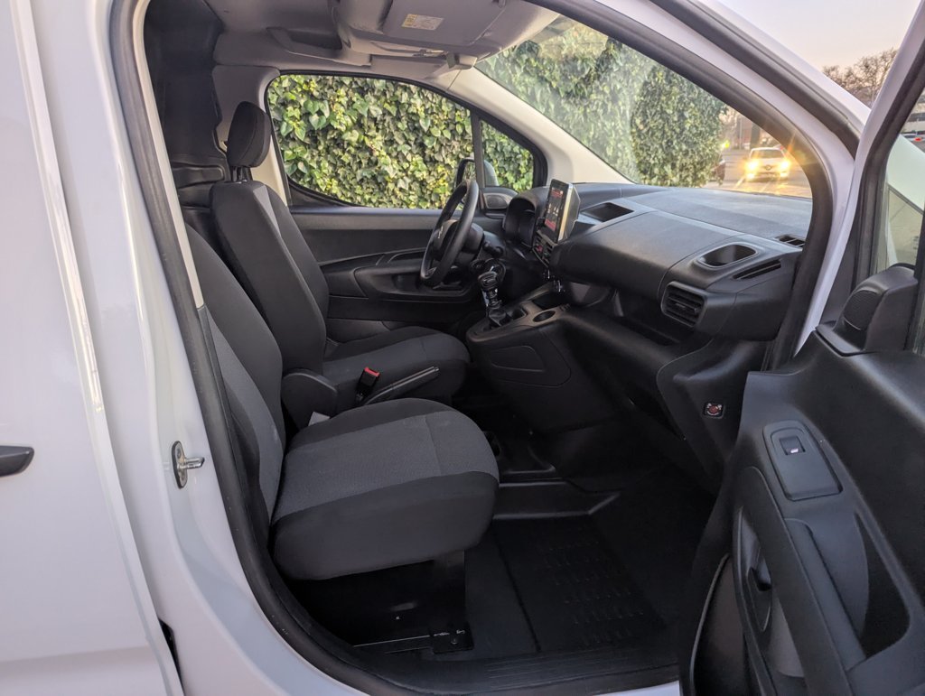 MIDCar coches ocasión Madrid Citroen Berlingo Premium  1.5 BlueHDi 100Cv IVA y Garantía Inc Nacional 1Dueño