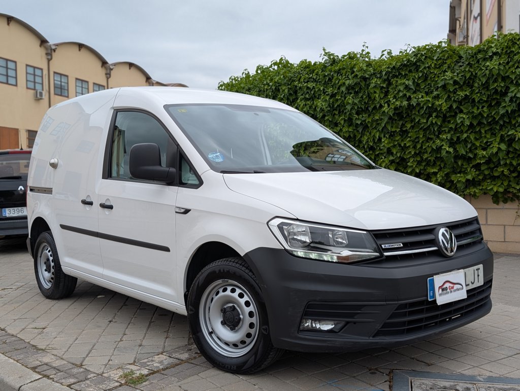 MIDCar coches ocasión Madrid Volkswagen Caddy Profesional Furgón 1.4 TGI 81kW BM 110Cv, Etiqueta medioambiental Eco IVA y Garantía Inc