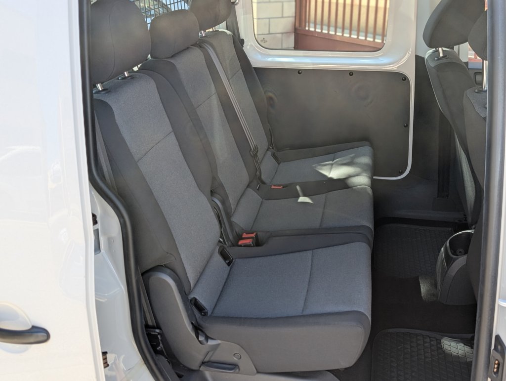 MID Car coches ocasión Madrid Volkswagen Caddy Kombi 1.4 TGI GNC 110Cv Etiqueta ECO IVA y garantía Inc Nacional Pocos km