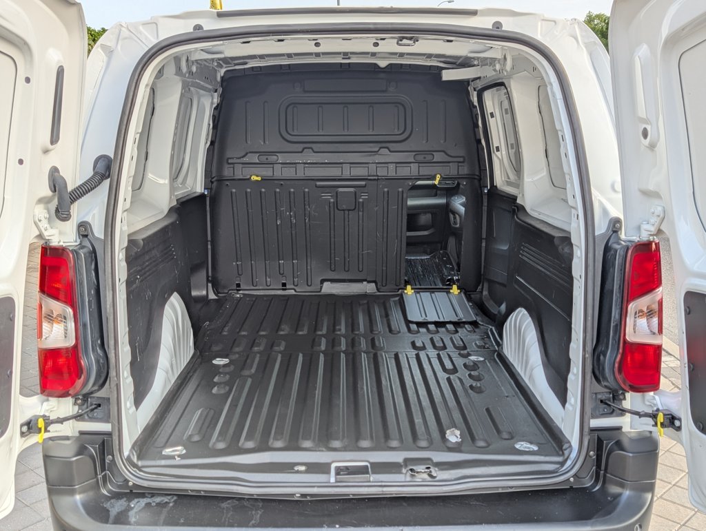 MIDCar coches ocasión Madrid Citroen Berlingo Premium  XL 1.5 BlueHDi 100Cv Etiqueta C IVA Garantía Incl Nacional