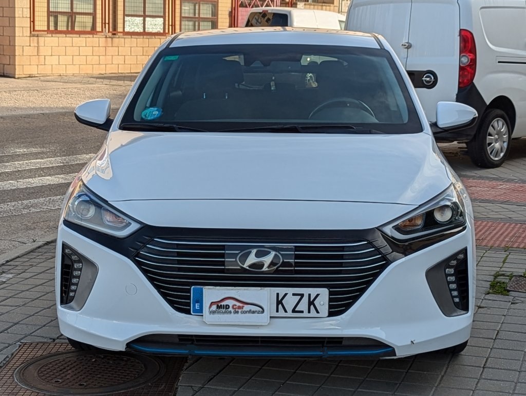 MIDCar coches ocasión Madrid HYUNDAI iONIQ 1.6 GDI HEV Tecno DCT Hybrido ECO