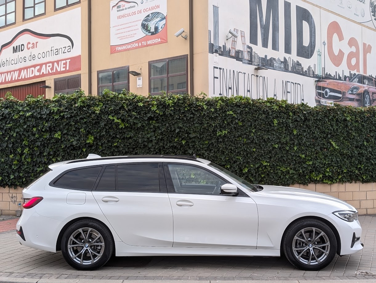 MIDCar coches ocasión Madrid BMW 318D Auto Touring Etiqueta Medioambiental ECO Nacional 1 Dueño