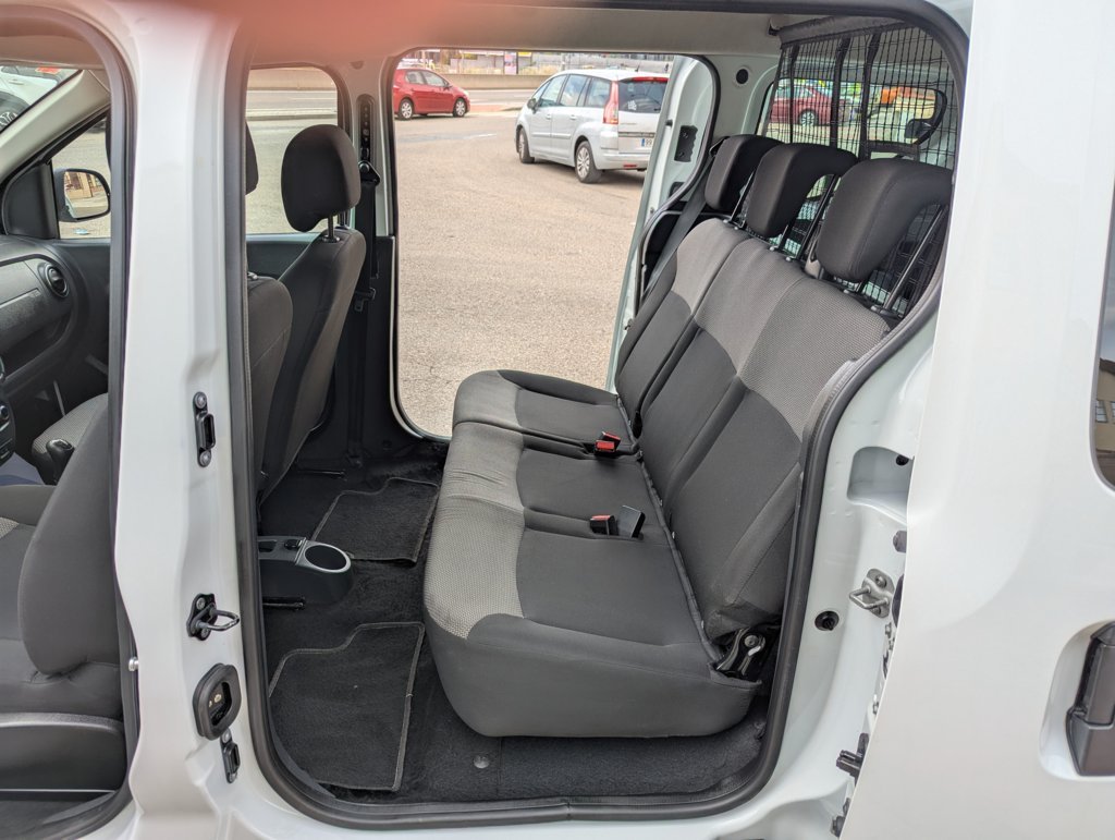 MIDCar coches ocasión Madrid Dacia Dokker Van Essential  Combi 5 Plazas, 1.6 110Cv  ECO-G N1, GLP  Híbrido