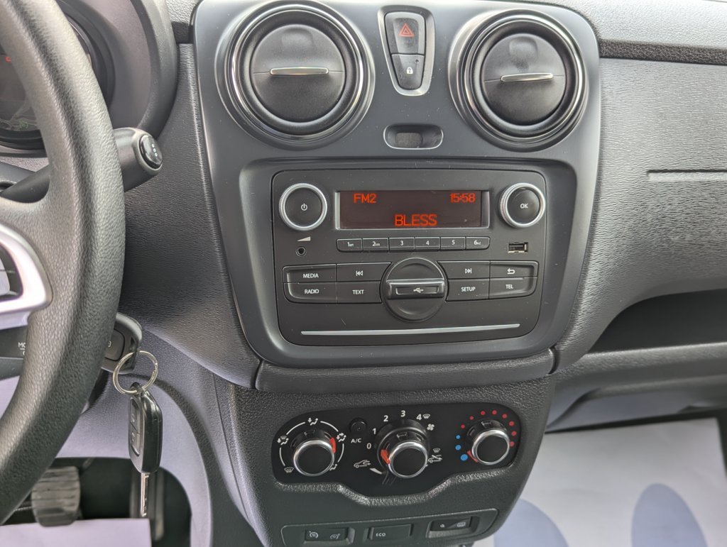 MIDCar coches ocasión Madrid Dacia Dokker Van Essential  Combi 5 Plazas, 1.6 110Cv  ECO-G N1, GLP  Híbrido