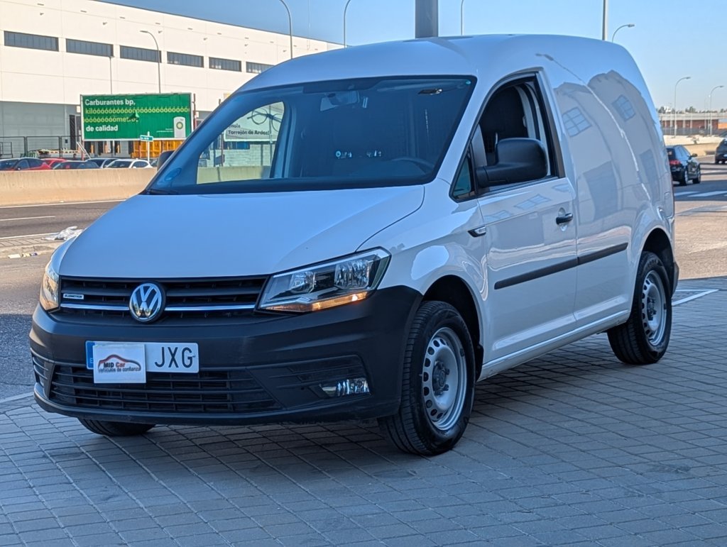 MIDCar coches ocasión Madrid Volkswagen Caddy Profesional 1.4 TGI, GNC  110Cv,  del 31/10/2017, Etiqueta medioambiental ECO
