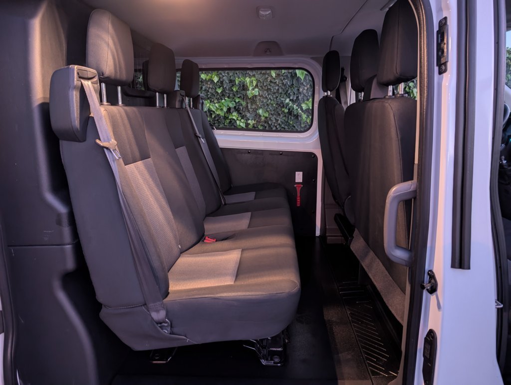 MIDCar coches ocasión Madrid Ford Transit Custom Combi 2.0 TDCI  6 Plazas Trend Etiqueta C Con IVA y Garantía