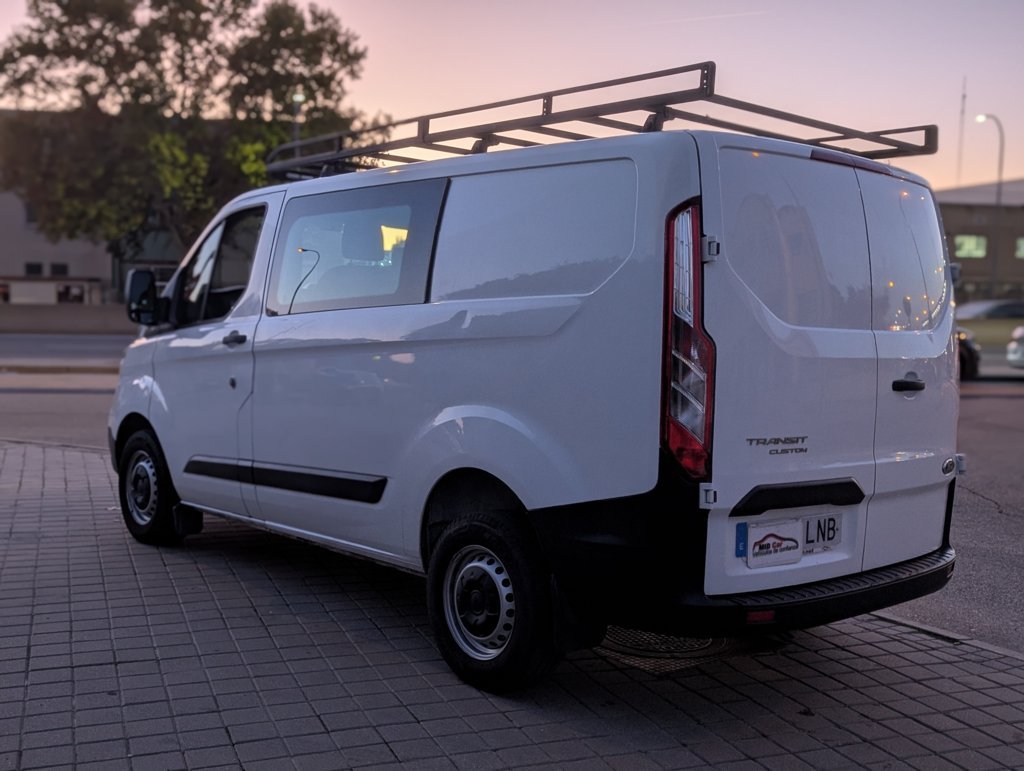 MIDCar coches ocasión Madrid Ford Transit Custom Combi 2.0 TDCI  6 Plazas Trend Etiqueta C Con IVA y Garantía