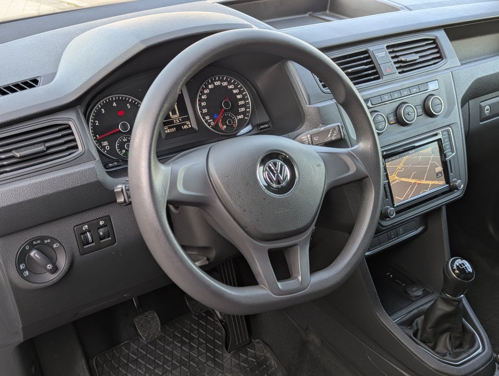 MIDCar coches ocasión Madrid Volkswagen Caddy Maxi Furgón 1.4 TGI Etiqueta ECO Profesional 81kW BM 110Cv IVA y garantía Incl