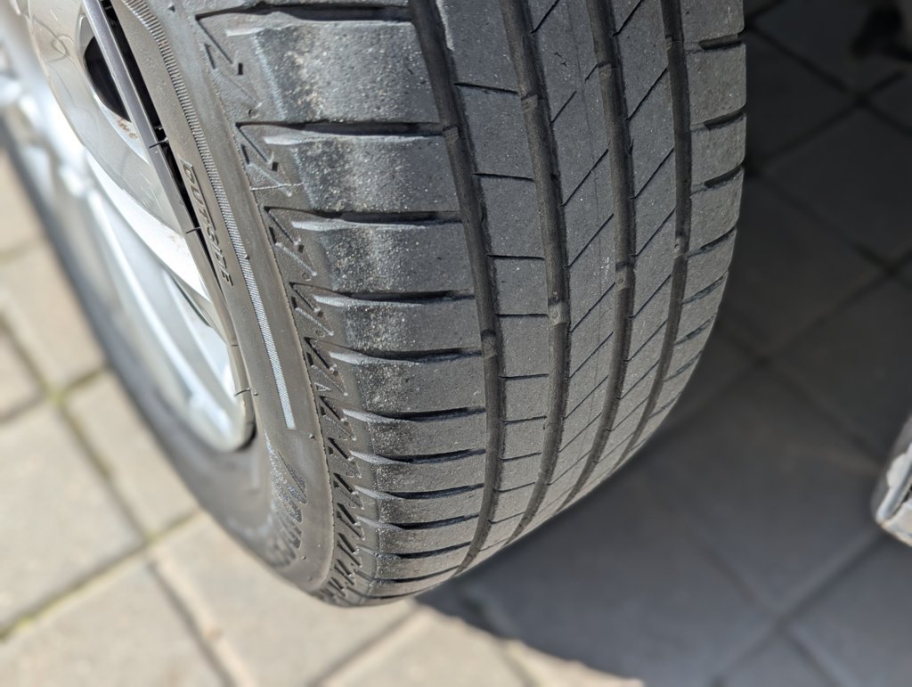 MIDCar coches ocasión Madrid Volkswagen Caddy Maxi Furgón 1.4 TGI Etiqueta ECO Profesional 81kW BM 110Cv IVA y garantía Incl