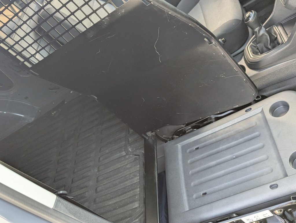 MIDCar coches ocasión Madrid Volkswagen Caddy Maxi Furgón 1.4 TGI Etiqueta ECO Profesional 81kW BM 110Cv IVA y garantía Incl