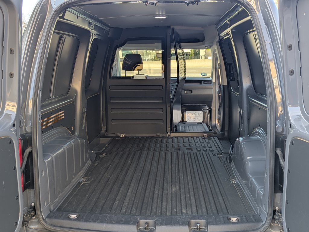 MIDCar coches ocasión Madrid Volkswagen Caddy Maxi Furgón 1.4 TGI Etiqueta ECO Profesional 81kW BM 110Cv IVA y garantía Incl