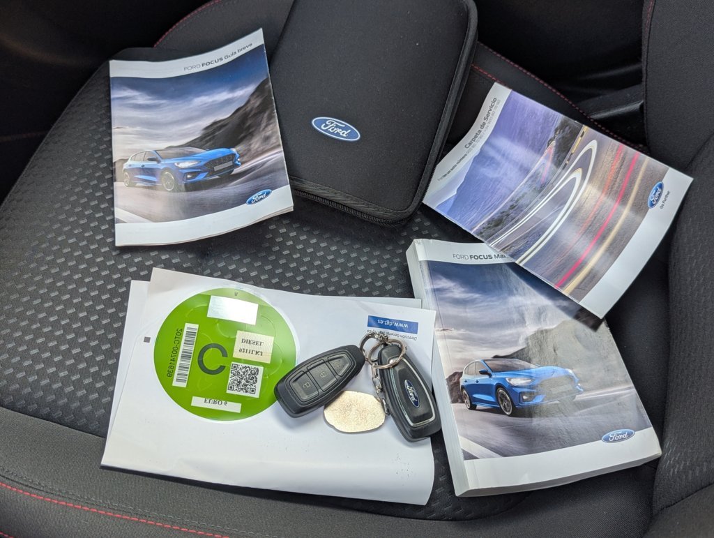 MIDCar coches ocasión Madrid Ford Focus ST-Line X Automatico SB 1.5EcoBlue 120Cv Nacional IVA y Garantía Inc