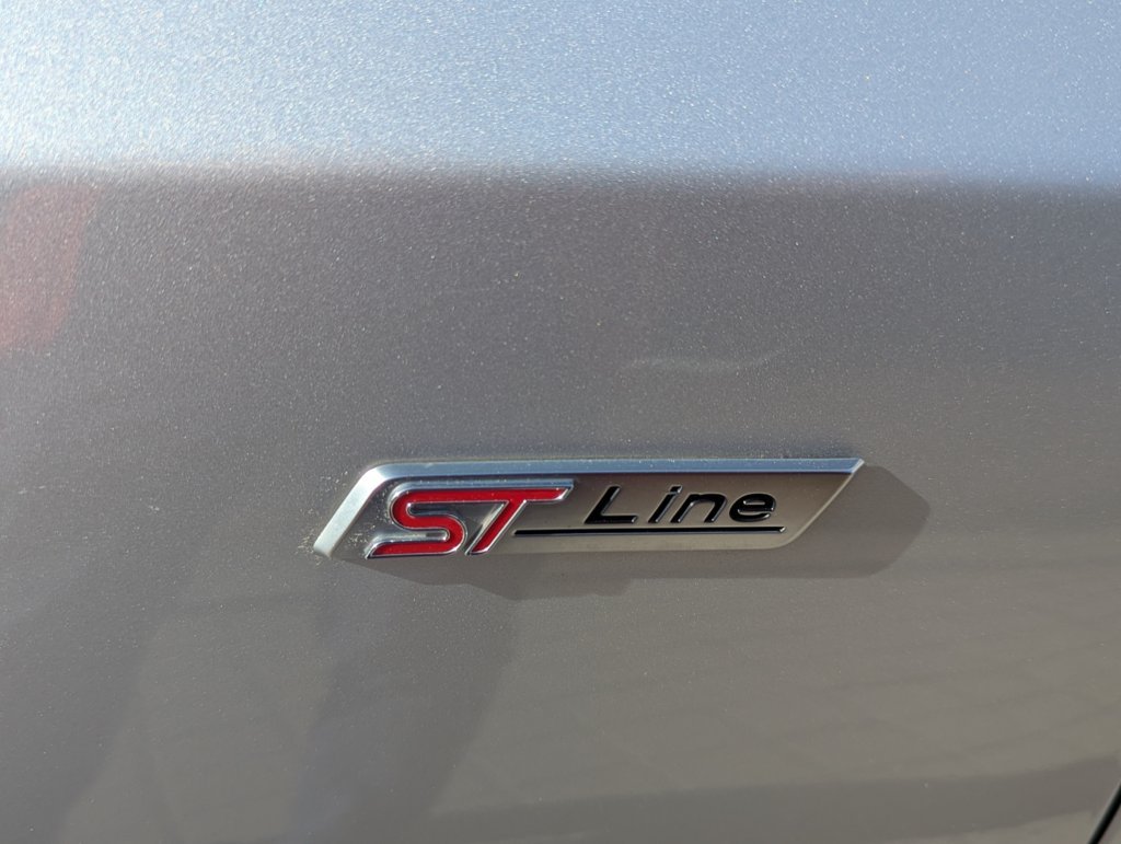 MIDCar coches ocasión Madrid Ford Focus ST-Line X Automatico SB 1.5EcoBlue 120Cv Nacional IVA y Garantía Inc