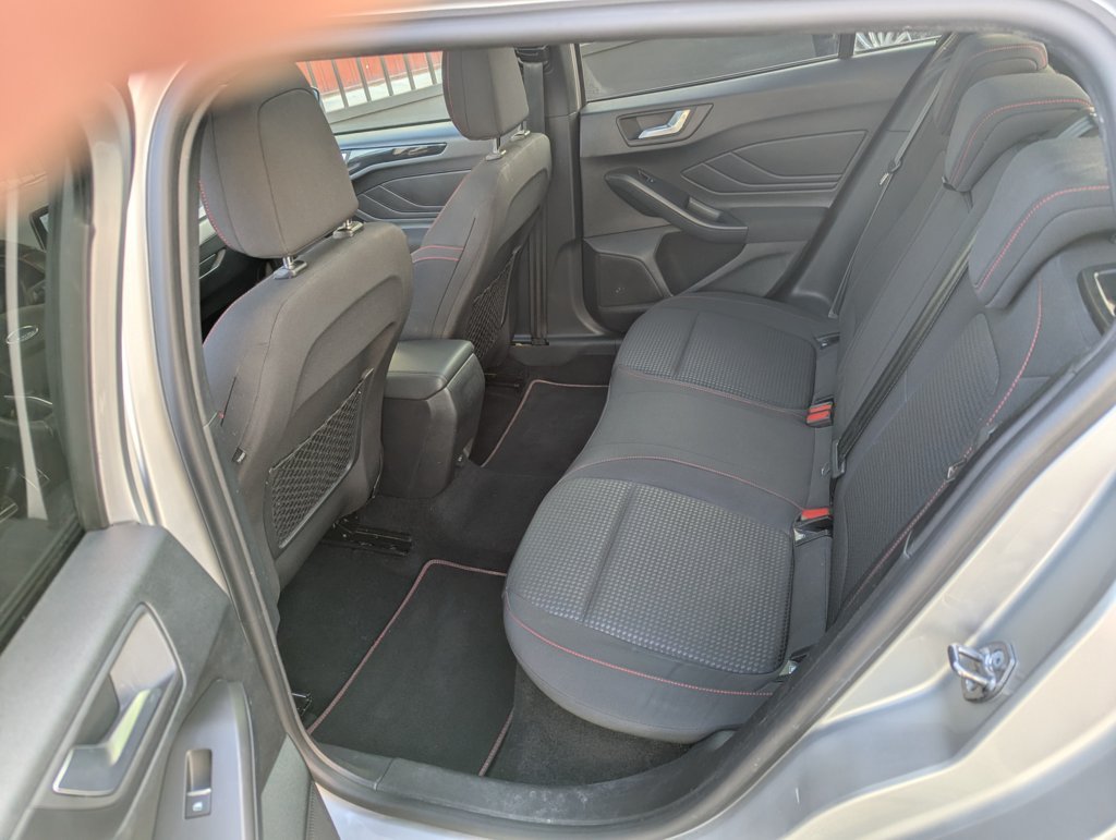 MIDCar coches ocasión Madrid Ford Focus ST-Line X Automatico SB 1.5EcoBlue 120Cv Nacional IVA y Garantía Inc