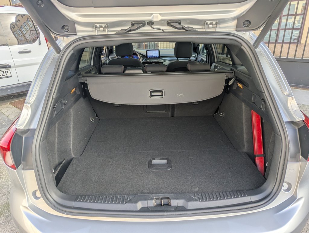 MIDCar coches ocasión Madrid Ford Focus ST-Line X Automatico SB 1.5EcoBlue 120Cv Nacional IVA y Garantía Inc