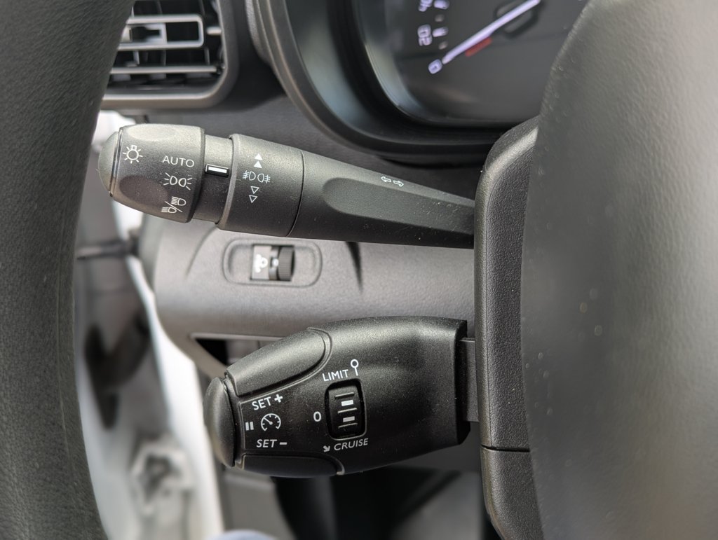 MIDCar coches ocasión Madrid Citroen Berlingo Premium Club 1.5BlueHdi 100Cv 3 Plazas IVA y Garantía Incl Nacional