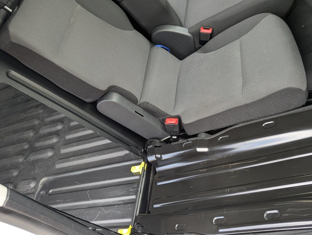 MIDCar coches ocasión Madrid Citroen Berlingo Premium Club 1.5BlueHdi 100Cv 3 Plazas IVA y Garantía Incl Nacional