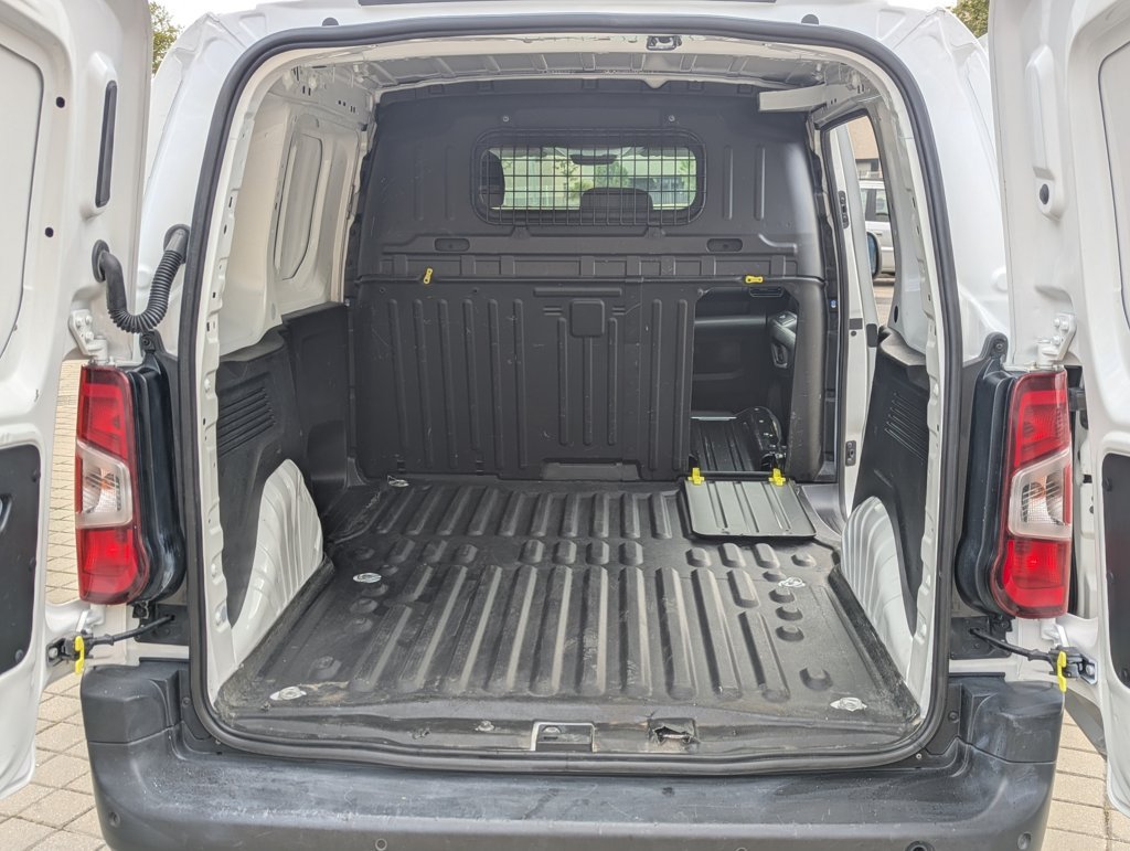 MIDCar coches ocasión Madrid Citroen Berlingo Premium Club 1.5BlueHdi 100Cv 3 Plazas IVA y Garantía Incl Nacional