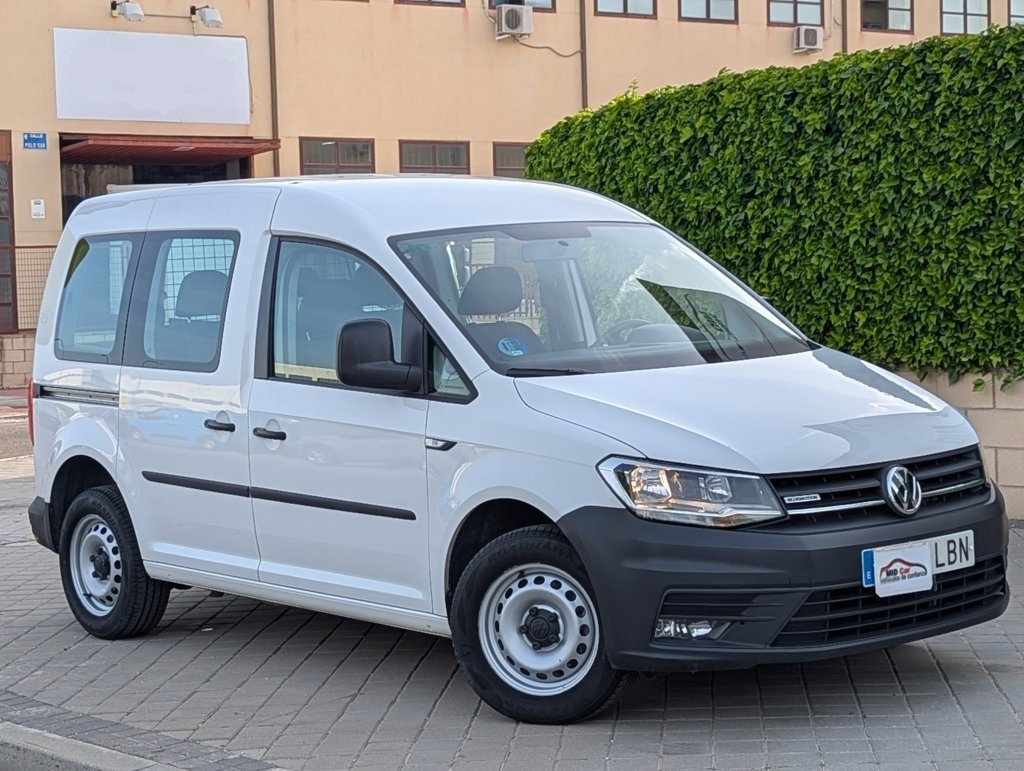 MIDCar coches ocasión Madrid Volkswagen Caddy Profesional Kombi 1.4 TGI/ GNC  BM 4 Puertas 110Cv Etiqueta ECO