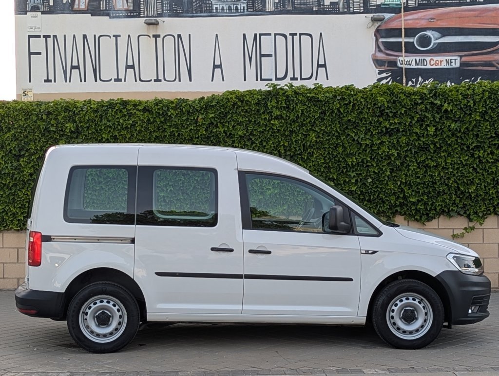MIDCar coches ocasión Madrid Volkswagen Caddy Profesional Kombi 1.4 TGI/ GNC  BM 4 Puertas 110Cv Etiqueta ECO