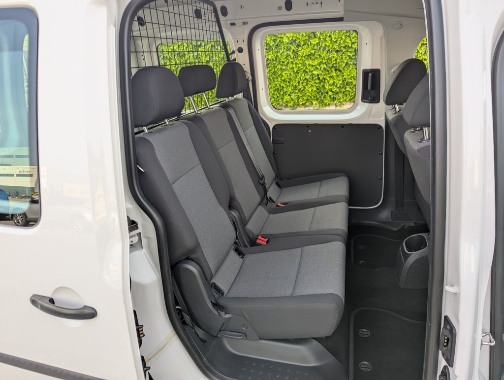 MIDCar coches ocasión Madrid Volkswagen Caddy Profesional Kombi 1.4 TGI/ GNC  BM 4 Puertas 110Cv Etiqueta ECO