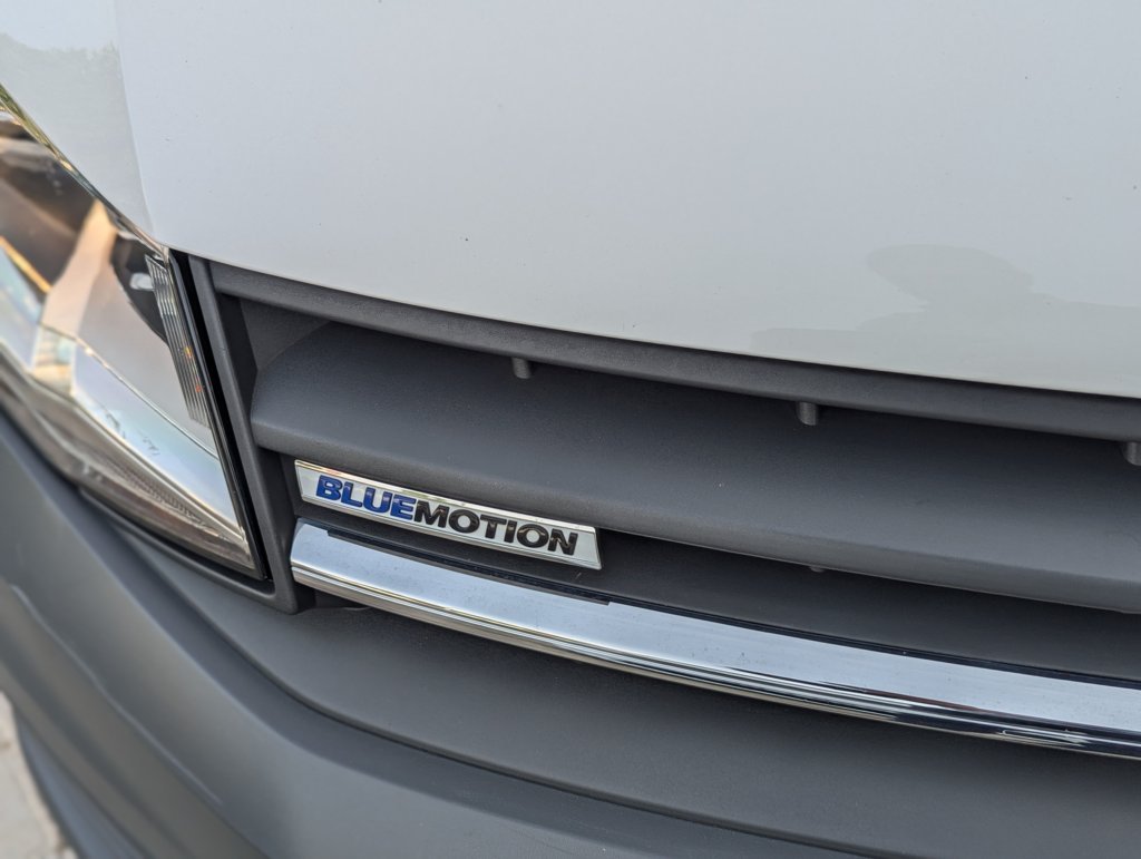 MIDCar coches ocasión Madrid Volkswagen Caddy Profesional Kombi 1.4 TGI/ GNC  BM 4 Puertas 110Cv Etiqueta ECO
