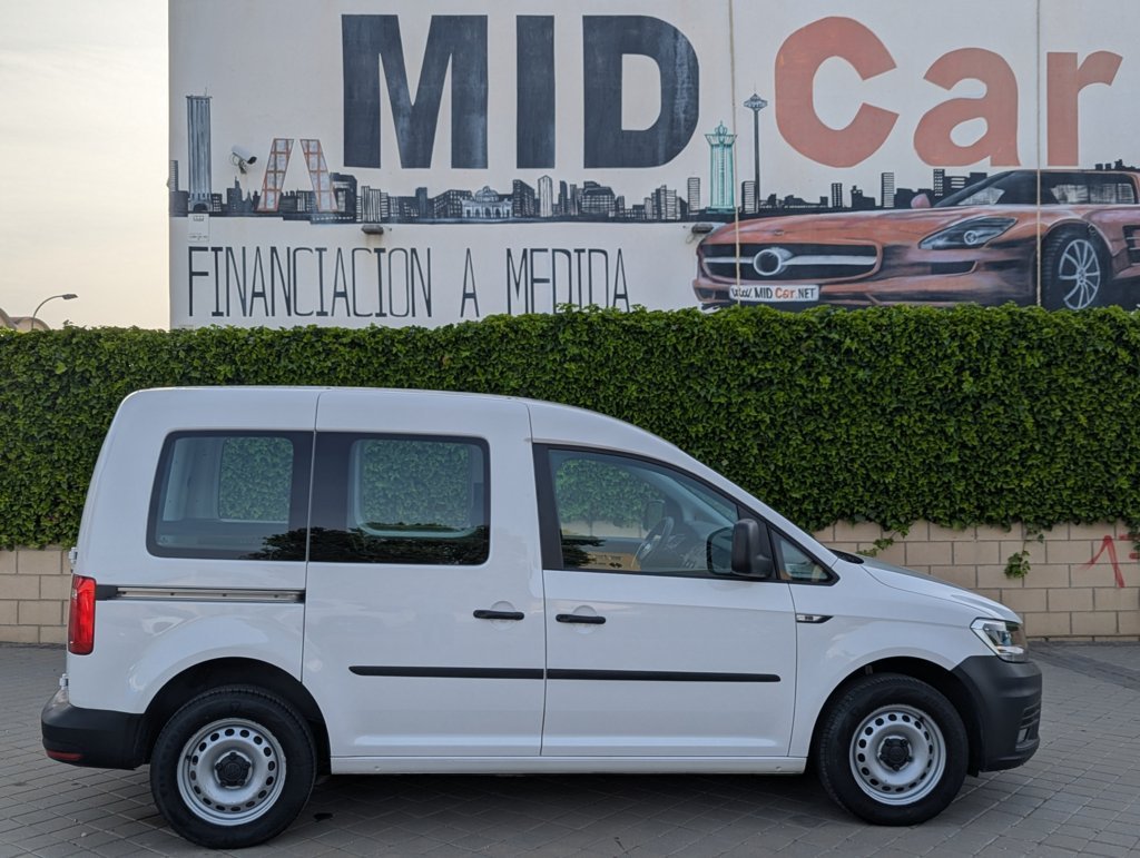 MIDCar coches ocasión Madrid Volkswagen Caddy Profesional Kombi 1.4 TGI/ GNC  BM 4 Puertas 110Cv Etiqueta ECO