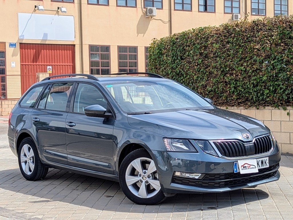 MIDCar coches ocasión Madrid Skoda Octavia Combi 1.5 TGI 130Cv CNG DSG Etiqueta Medioambiental ECO