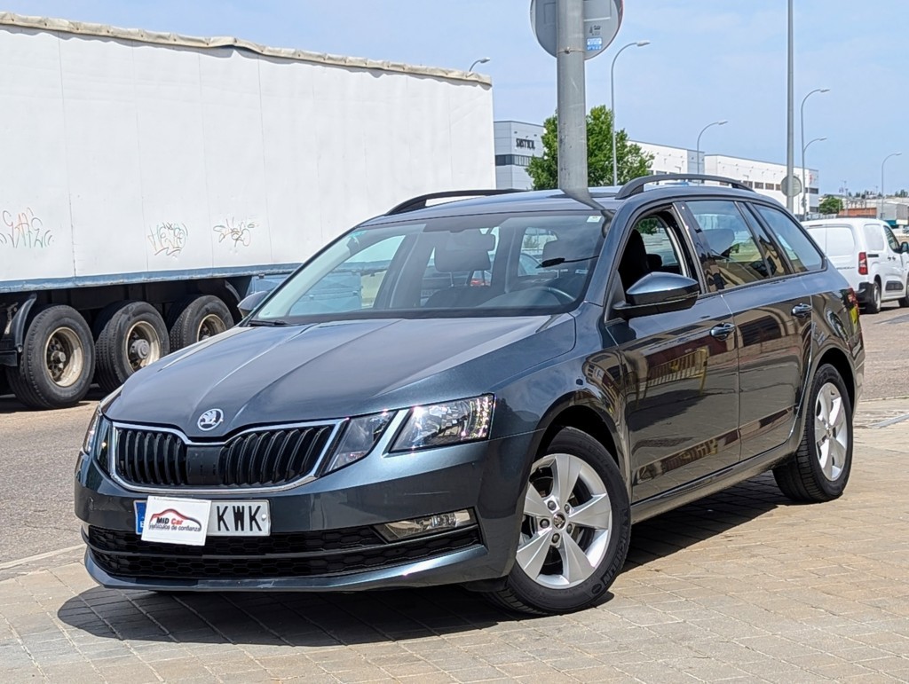 MIDCar coches ocasión Madrid Skoda Octavia Combi 1.5 TGI 130Cv CNG DSG Etiqueta Medioambiental ECO