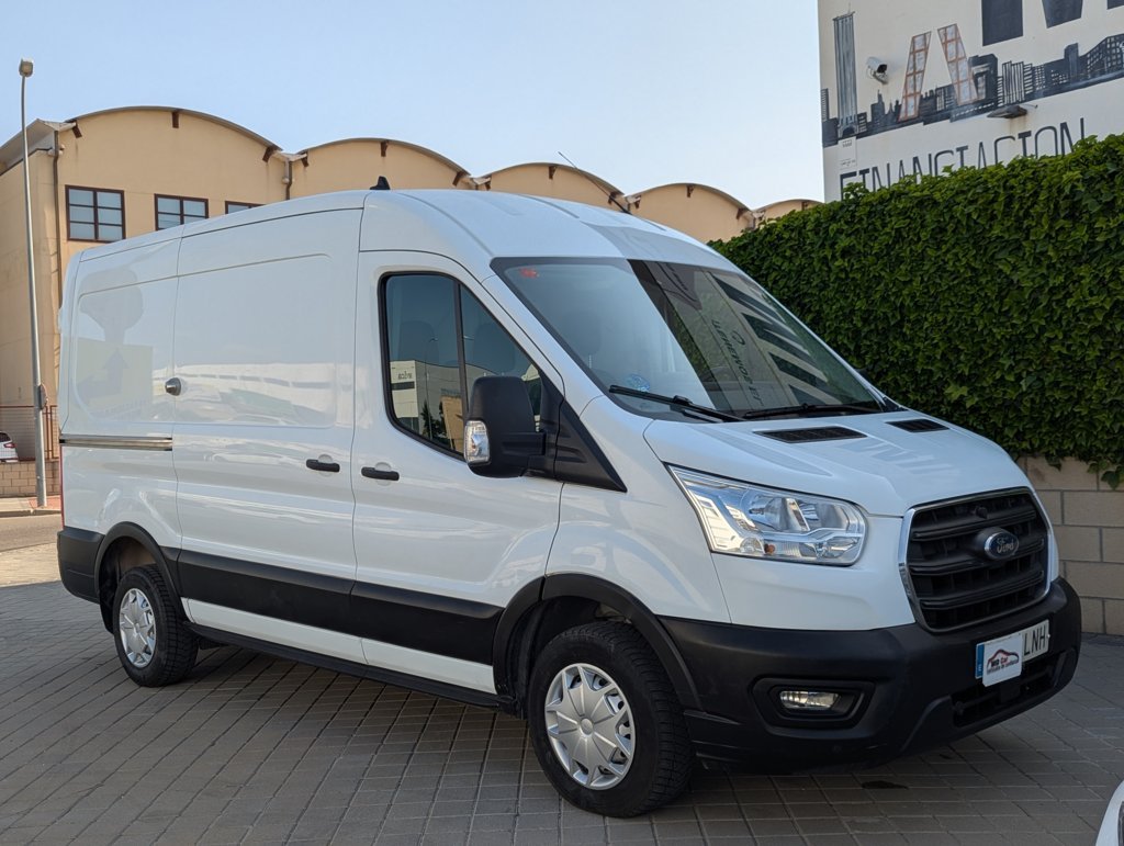 MIDCar coches ocasión Madrid Ford Transit 2.0Tdci L2H2 Van Trend FWD MHEV furgón Delantera, 130Cv,  6 Velocidades, Etiqueta medioambiental ECO