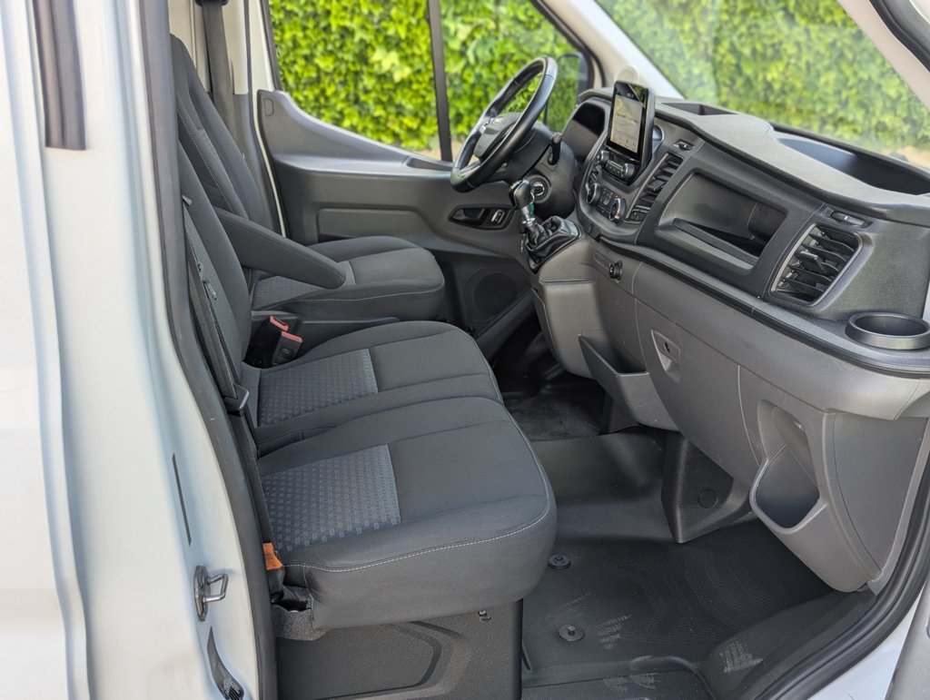 MIDCar coches ocasión Madrid Ford Transit 2.0Tdci L2H2 Van Trend FWD MHEV furgón Delantera, 130Cv,  6 Velocidades, Etiqueta medioambiental ECO