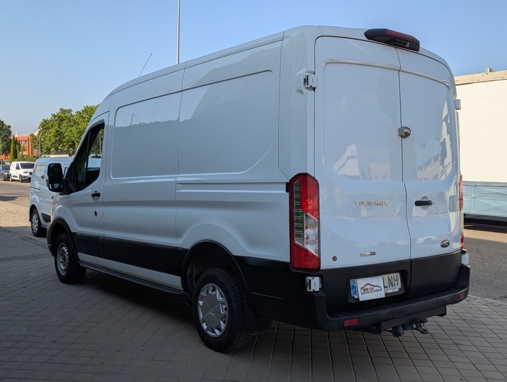 MIDCar coches ocasión Madrid Ford Transit 2.0Tdci L2H2 Van Trend FWD MHEV furgón Delantera, 130Cv,  6 Velocidades, Etiqueta medioambiental ECO