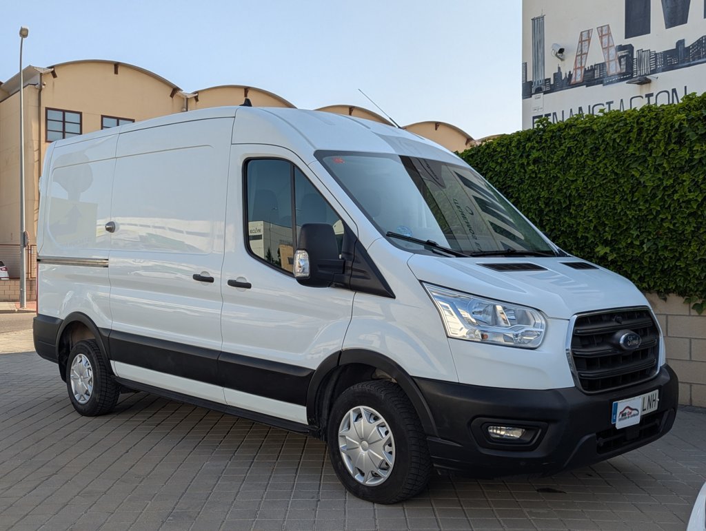MIDCar coches ocasión Madrid Ford Transit 2.0Tdci L2H2 Van Trend FWD MHEV furgón Delantera, 130Cv,  6 Velocidades, Etiqueta medioambiental ECO