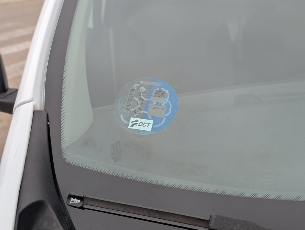 MIDCar coches ocasión Madrid Dacia Dokker Van Essential 1.6 110Cv GLP Híbrido Etiqueta Medioambiental ECO Nacional IVA y Garantía Incl